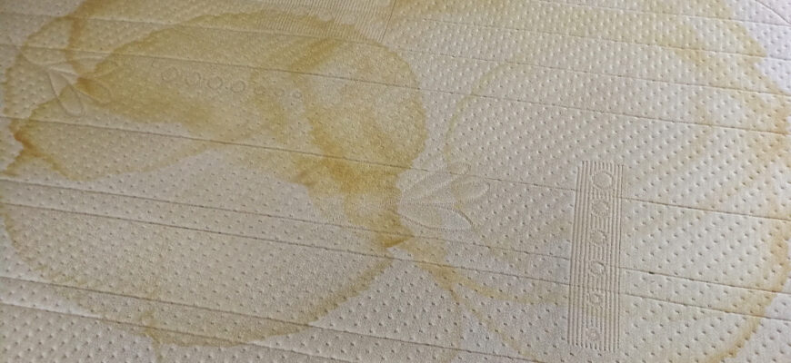 How To Clean Mattress Stains?