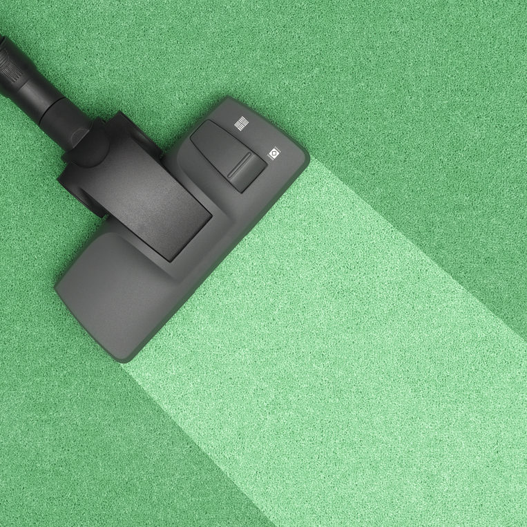 Vacuum,Cleaner,Cleaning,The,Carpet